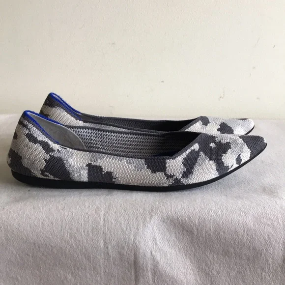 Rothy’s Size 7.5 The Point retired print Ash grey camo pointed toe flat shoe - Picture 2 of 13